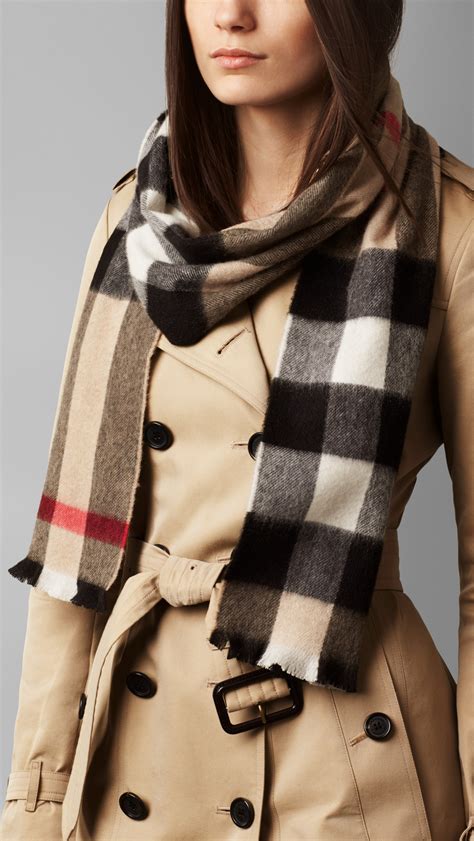 burberry exploded giant check cashmere scarf-camel|Burberry classic check cashmere scarf.